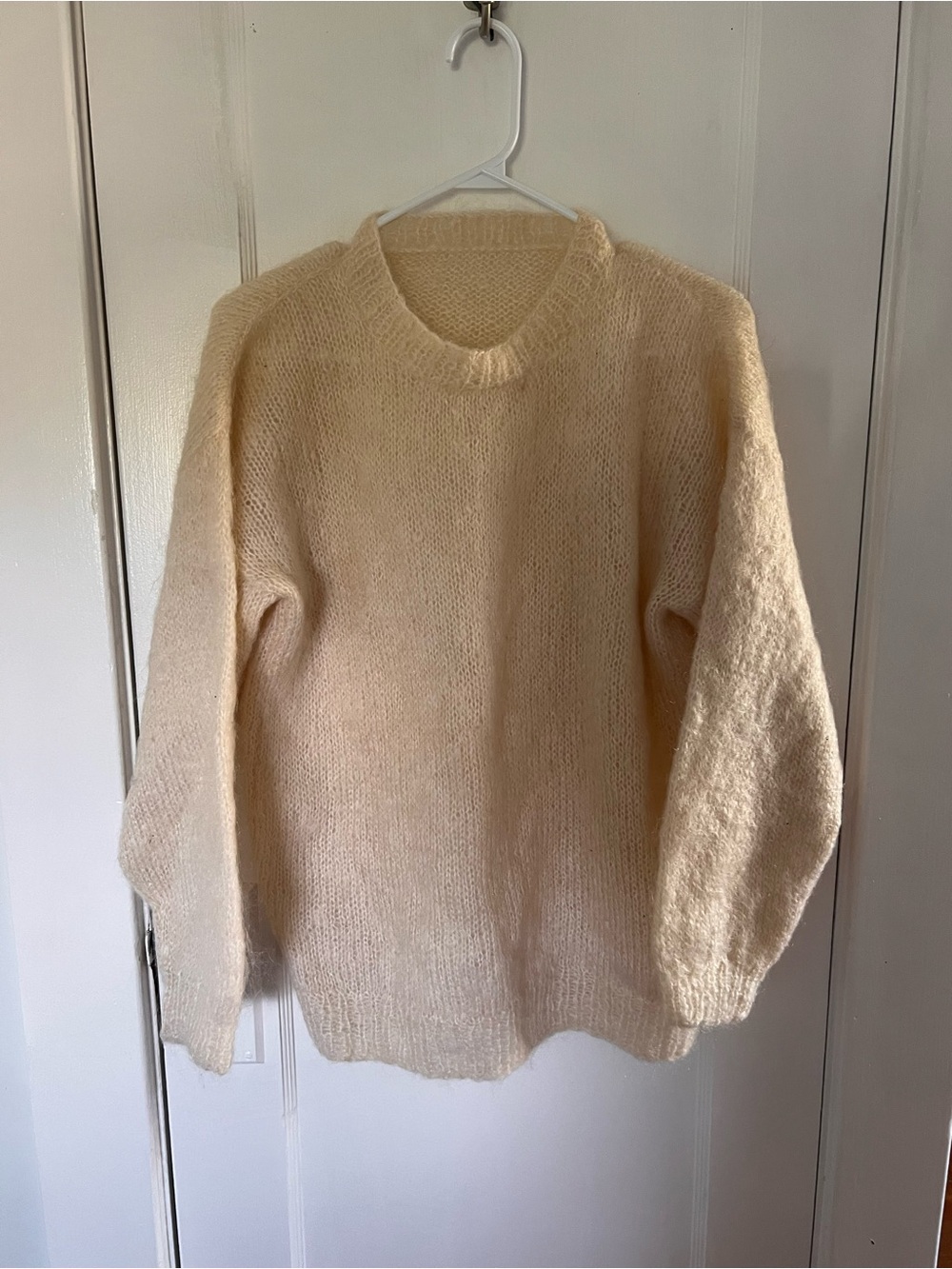 Vintage Hand Knit Mohair Cozy Cream Crewneck Women's Sweater